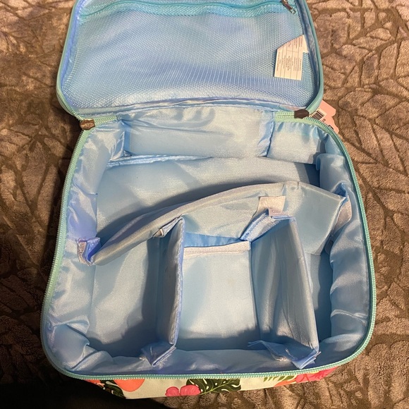 Cosmetic travel case - Picture 2 of 3